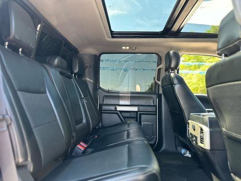 Used 2019 Ford F250 Lariat w/ Lariat Ultimate Package AWD/4WD image 16