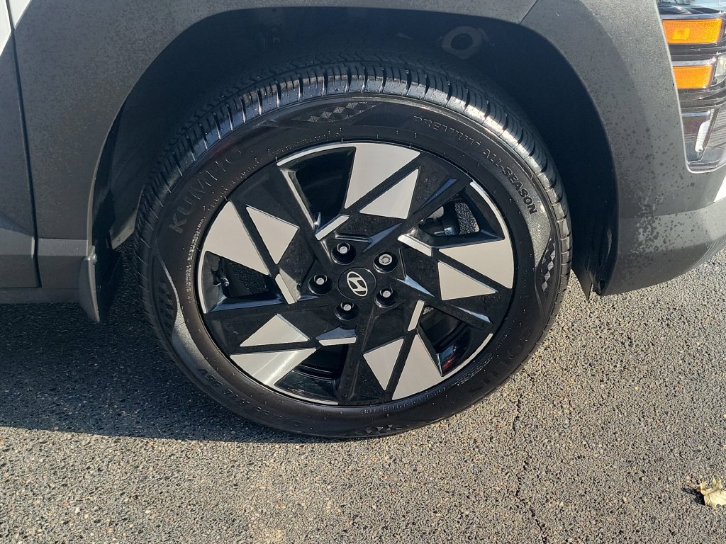 Used 2025 Hyundai Kona SEL AWD/4WD image 8