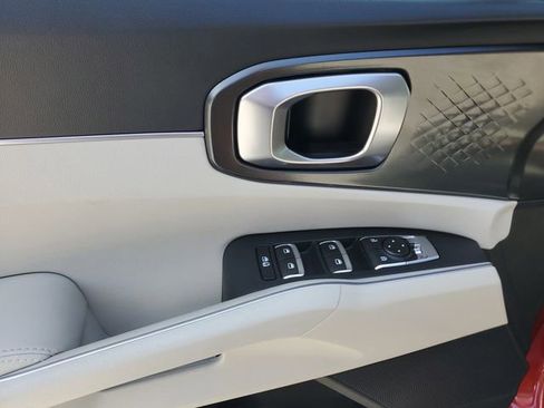 Certified 2023 Kia Sorento S image 15