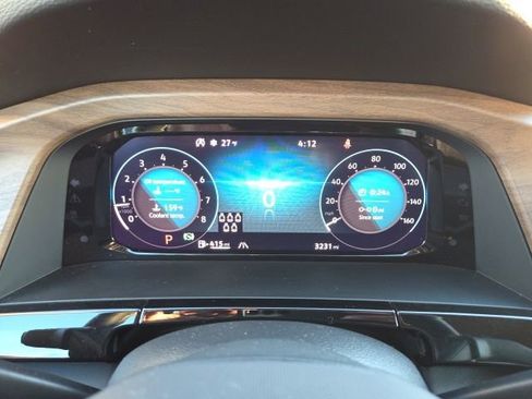 Used 2025 Volkswagen Atlas SE image 14