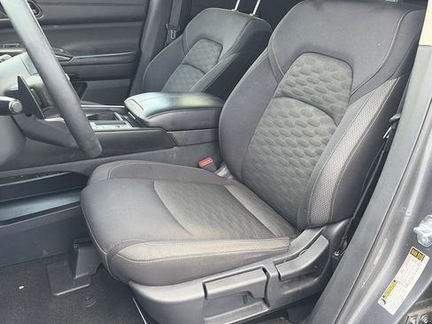 Used 2023 Nissan Pathfinder S FWD image 15