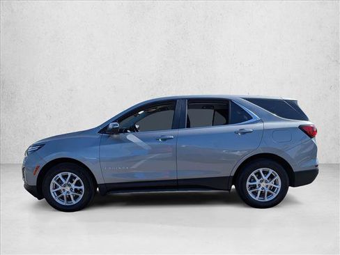 Used 2023 Chevrolet Equinox LT FWD image 9