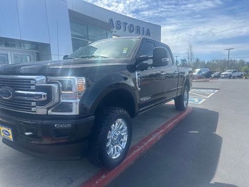 Used 2020 Ford F350 Limited image 8
