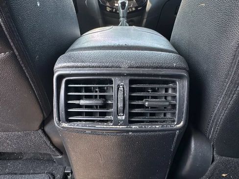 Used 2018 Nissan Rogue SL AWD/4WD image 16