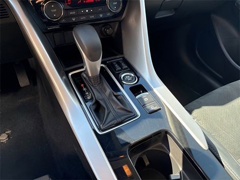 Used 2025 Mitsubishi Eclipse Cross SE image 25