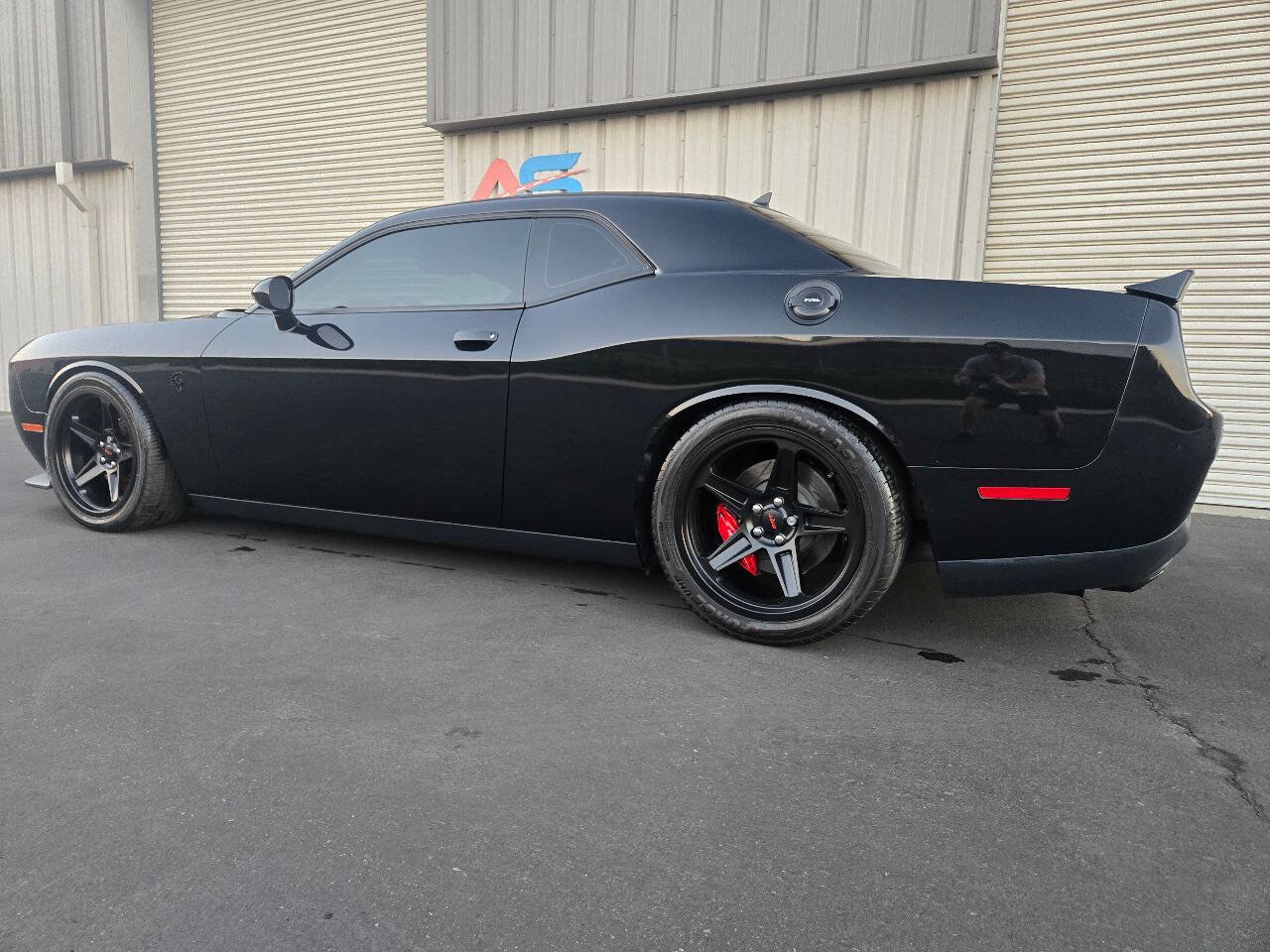 Used 2015 Dodge Challenger SRT Hellcat RWD image 5