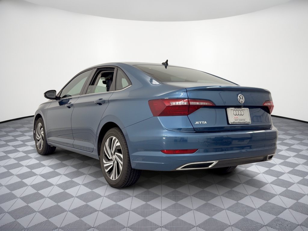 Used 2021 Volkswagen Jetta SEL Premium FWD image 3