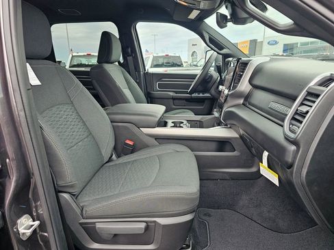 New 2026 RAM 3500 Big Horn AWD/4WD image 14