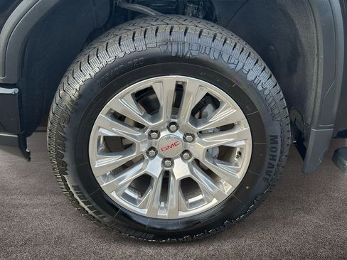 Used 2022 GMC Sierra 1500 Denali image 8