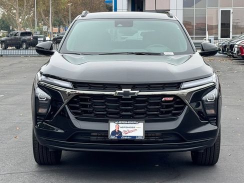 New 2026 Chevrolet Trax RS w/ Driver Confidence Package FWD image 2