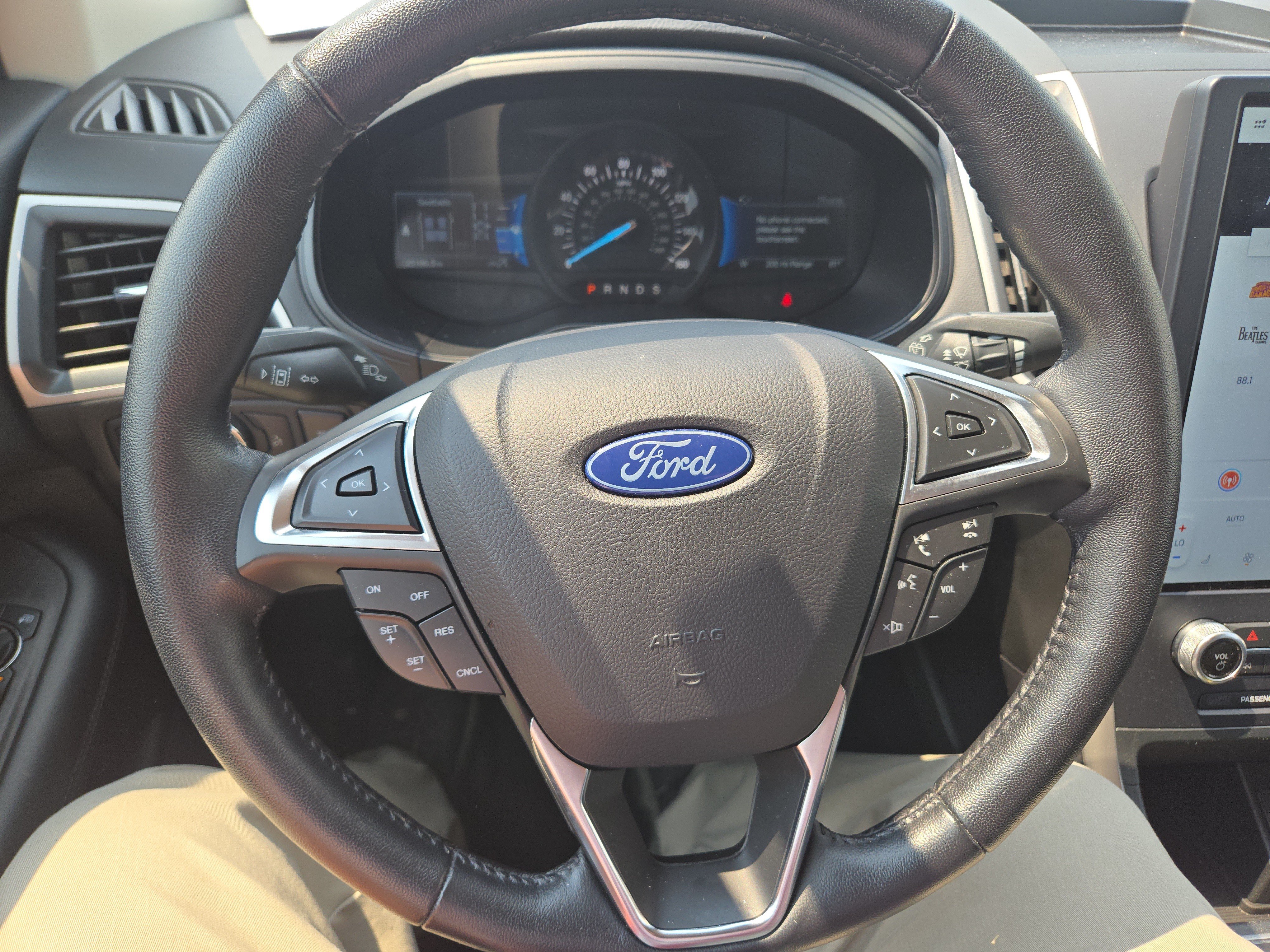 Used 2023 Ford Edge SEL AWD/4WD image 20