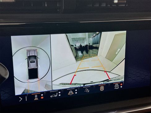 Used 2024 GMC Sierra 2500 Denali Ultimate image 15