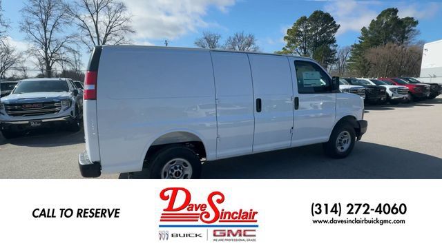 New 2026 GMC Savana 2500 RWD image 9