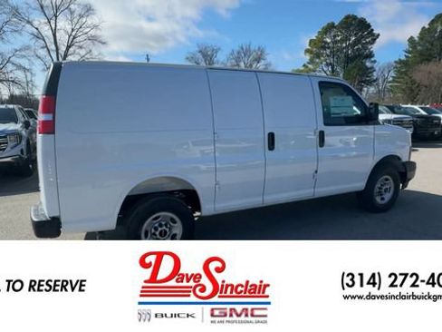 New 2026 GMC Savana 2500 RWD image 9