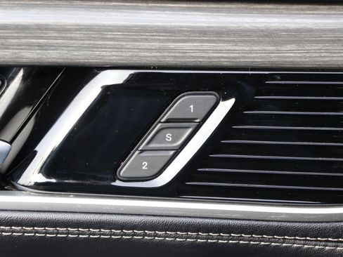 Used 2024 Jeep Wagoneer Series III image 58