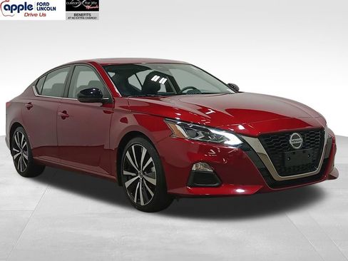 Used 2022 Nissan Altima 2.0 SR FWD image 1