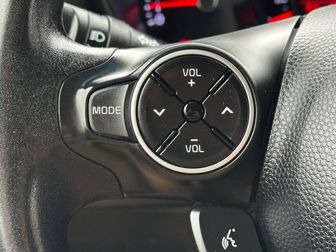 Used 2014 Kia Soul FWD image 35