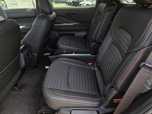 New 2026 Nissan Pathfinder Rock Creek w/ Rock Creek Premium Package AWD/4WD image 6