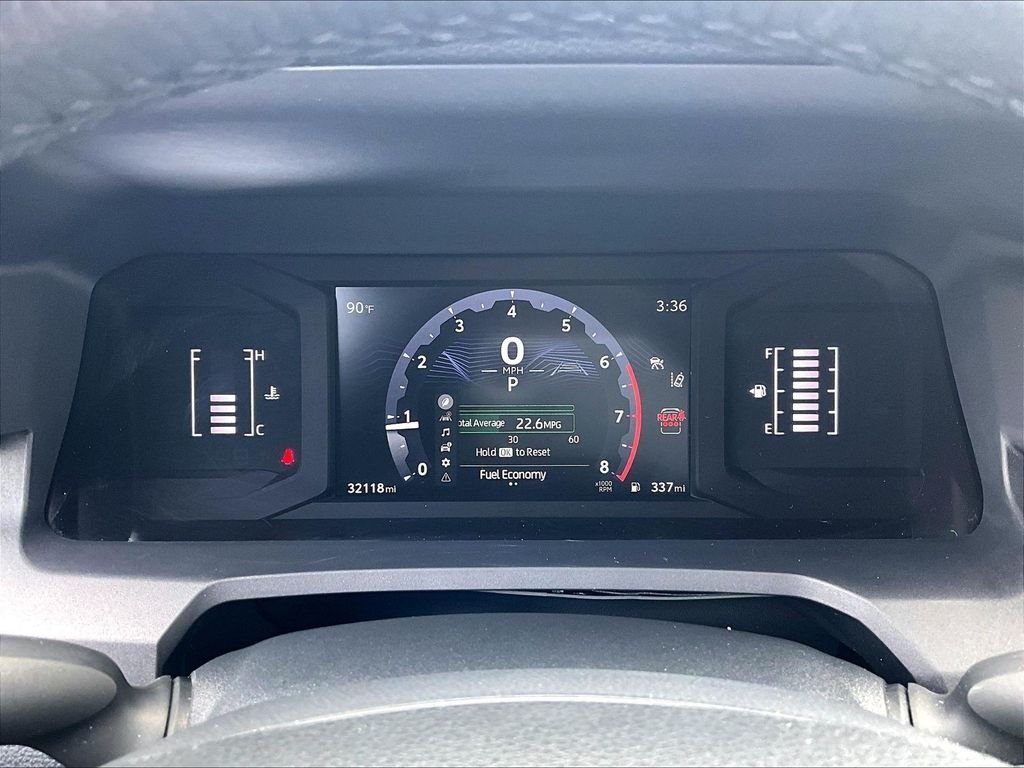 Used 2025 Toyota 4Runner SR5 AWD/4WD image 25
