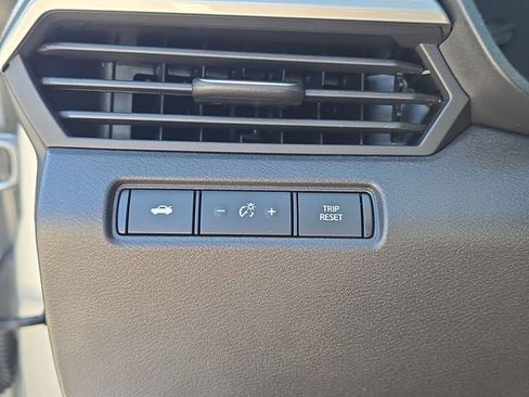 Certified 2024 Nissan Altima 2.5 SV FWD image 28