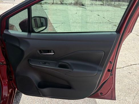 Used 2025 Nissan Versa SV image 17