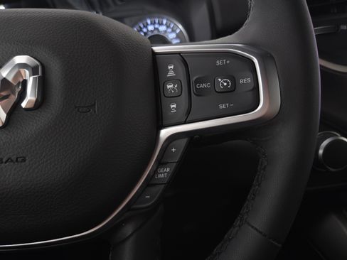 Used 2025 RAM 1500 Big Horn AWD/4WD image 17