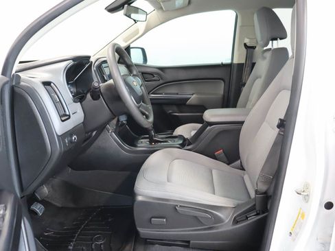 Used 2020 Chevrolet Colorado W/T w/ WT Convenience Package RWD image 8