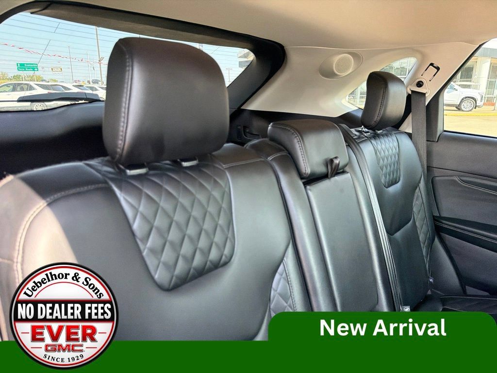 Used 2024 Ford Edge Titanium AWD/4WD image 5