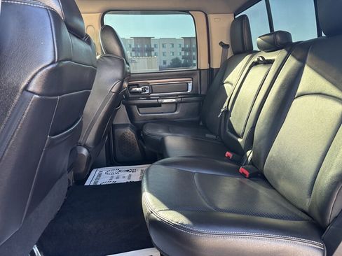 Used 2015 RAM 2500 Laramie w/ Convenience Group AWD/4WD image 28