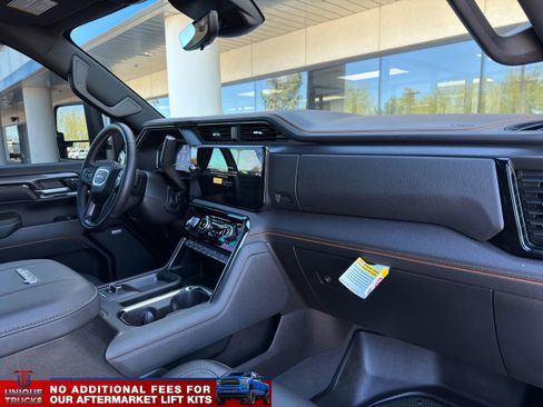 Used 2024 GMC Sierra 2500 AT4 w/ AT4 Premium Plus Package image 31