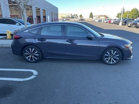 Used 2024 Honda Civic EX-L image 4