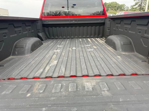 Used 2025 Chevrolet Silverado 2500 Custom w/ Custom Value Package image 16