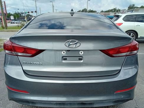 Used 2017 Hyundai Elantra SE w/ SE A/T Tech Package 03 FWD image 6