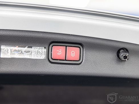 Used 2025 Mercedes-Benz C 36 AMG S image 17