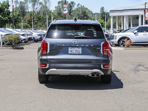 Used 2021 Hyundai Palisade SEL w/ Premium Package AWD/4WD image 4