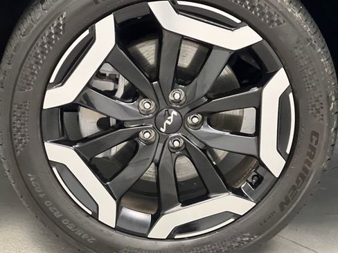 Used 2025 Kia Telluride S image 73