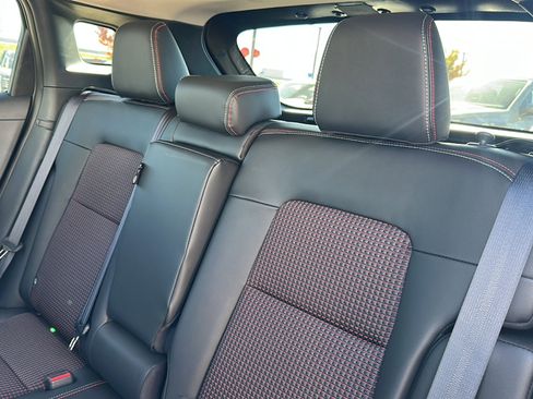 New 2026 Nissan Kicks SR w/ Cold Weather Package image 16