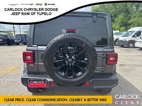 Used 2025 Jeep Wrangler Unlimited Sahara w/ Safety Group AWD/4WD image 7