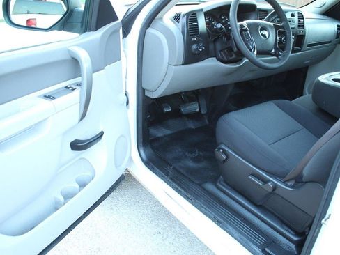 Used 2013 Chevrolet Silverado 1500 W/T RWD image 13