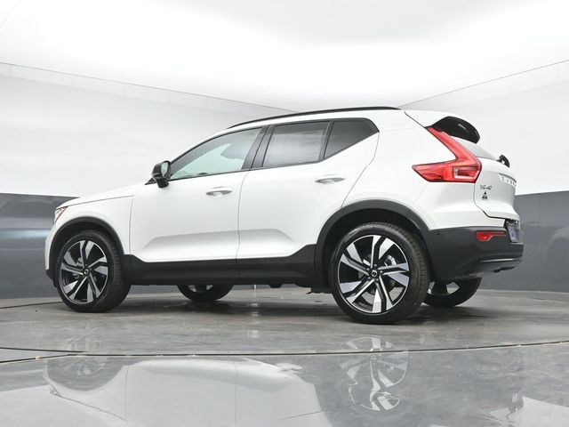 New 2026 Volvo XC40 B5 Ultra w/ Protection Package Premier AWD/4WD image 42