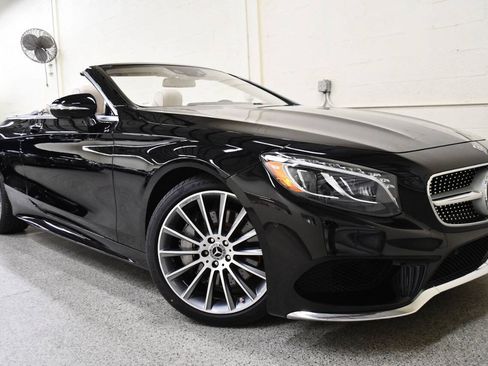 Used 2017 Mercedes-Benz S 550 Cabriolet image 2