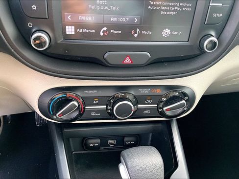 Used 2022 Kia Soul LX FWD image 35