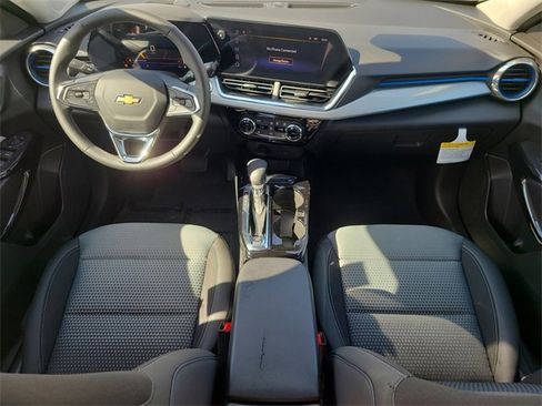 New 2026 Chevrolet Trax LT w/ Driver Confidence Package image 15