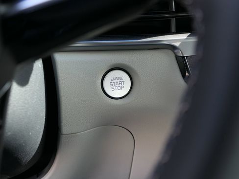 New 2025 Kia Sorento S w/ Panoramic Sunroof Package image 14