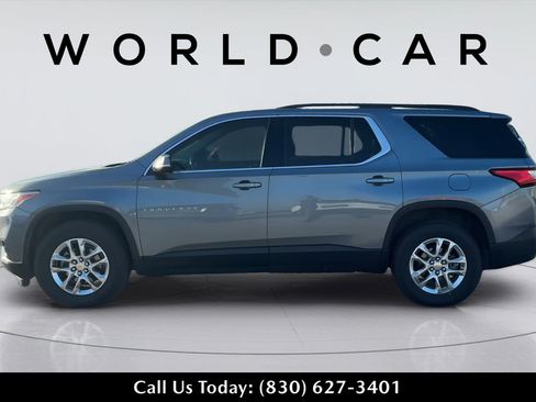 Used 2020 Chevrolet Traverse LT FWD image 12