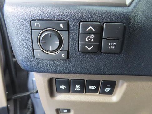 Used 2022 Lexus GX 460 Premium w/ Premium Plus Package AWD/4WD image 33