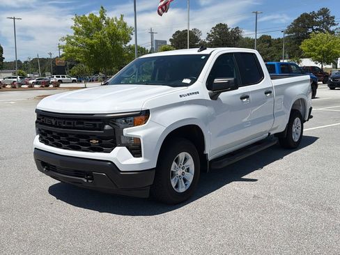 Used 2025 Chevrolet Silverado 1500 W/T w/ WT Value Package RWD image 3