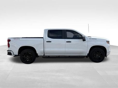 Used 2023 Chevrolet Silverado 1500 Custom w/ LPO, Dark Essentials Package AWD/4WD image 9