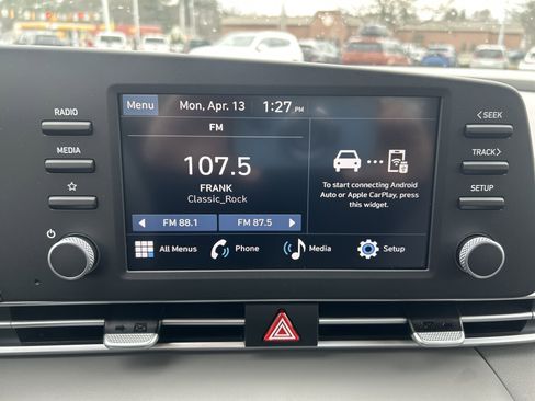 New 2026 Hyundai Elantra SE FWD image 23