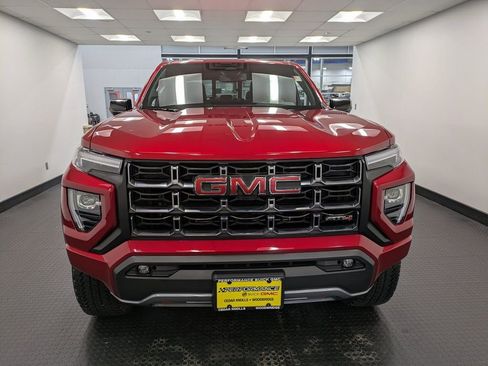 Used 2024 GMC Canyon AT4 image 2